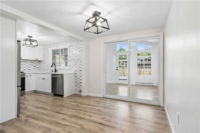 142 SANIEL, West Mifflin, PA 15122