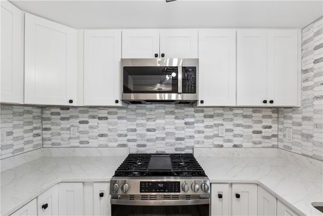 142 SANIEL, West Mifflin, PA 15122