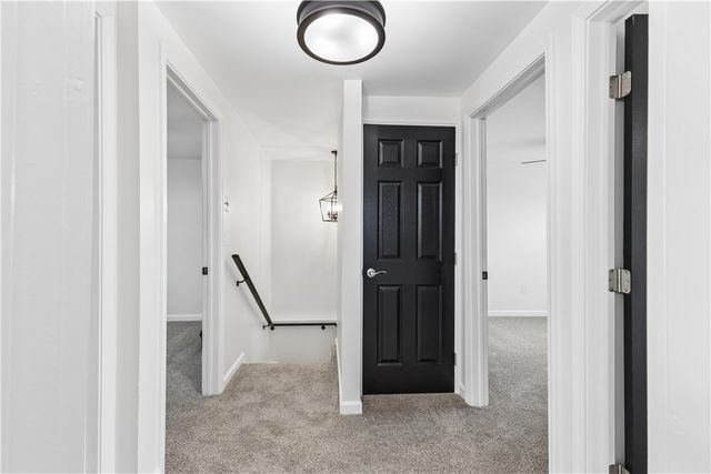 142 SANIEL, West Mifflin, PA 15122
