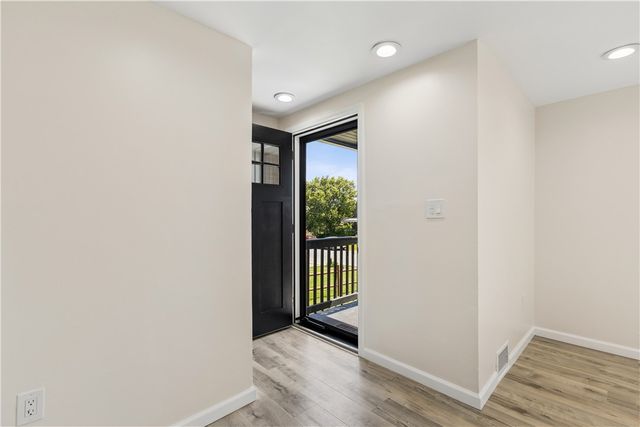142 SANIEL, West Mifflin, PA 15122