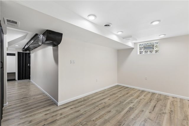 142 SANIEL, West Mifflin, PA 15122