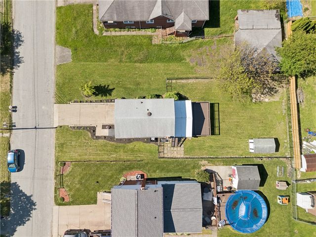 142 SANIEL, West Mifflin, PA 15122