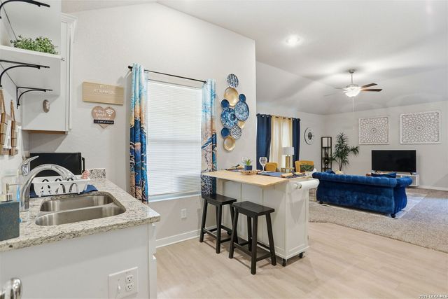 7003 Emerald Valley, San Antonio, TX 78242