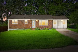 2027 Montgomery Pkwy, Clarksville, TN 37043
