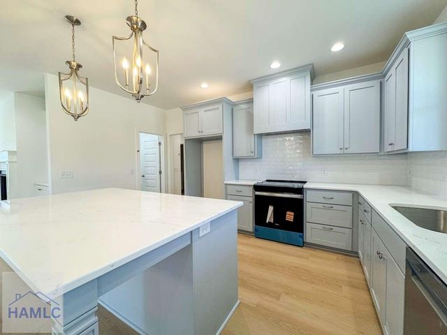 17 Carver Way, Midway, GA 31320