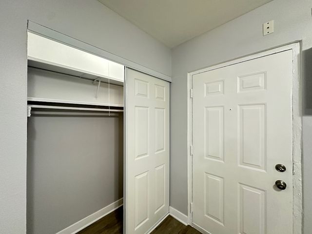 4537 N Dover Street 1D, Chicago, IL 60640