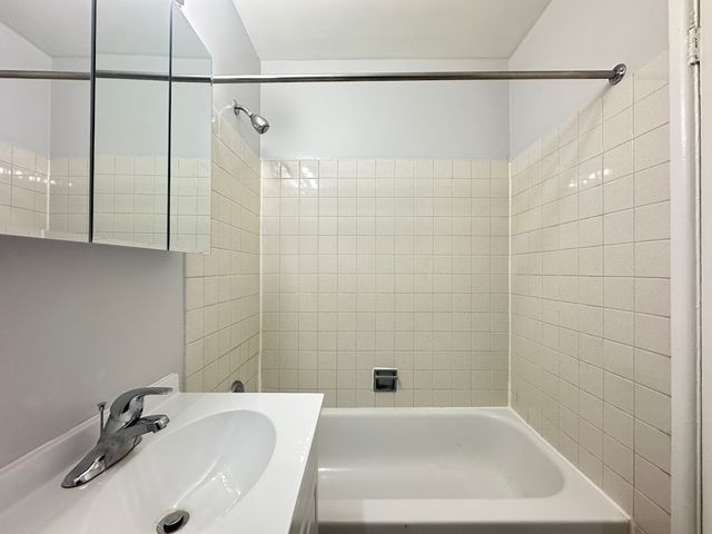 4537 N Dover Street 1D, Chicago, IL 60640