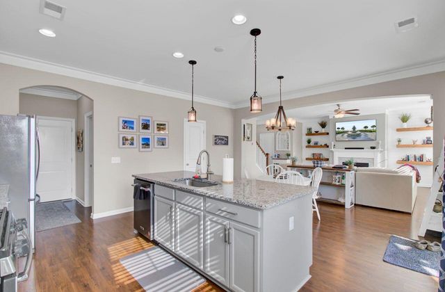 516 Man O War Lane, Moncks Corner, SC 29461