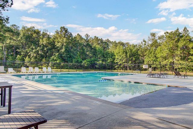 516 Man O War Lane, Moncks Corner, SC 29461