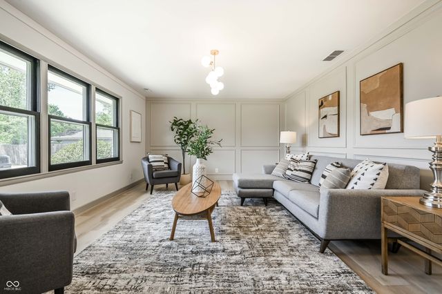 302 E Brunswick Avenue, Indianapolis, IN 46227