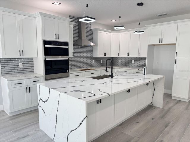 63 W 10TH STREET, Apopka, FL 32703