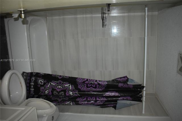 2121 NW 26th Ave, Fort Lauderdale, FL 33311