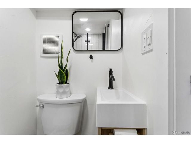 2293 Fenton St, Edgewater, CO 80214