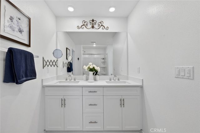 31385 Lolite Dr, Winchester, CA 92596