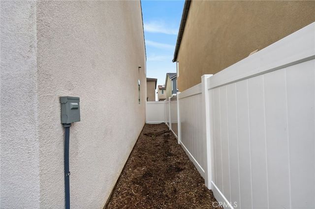 31385 Lolite Dr, Winchester, CA 92596