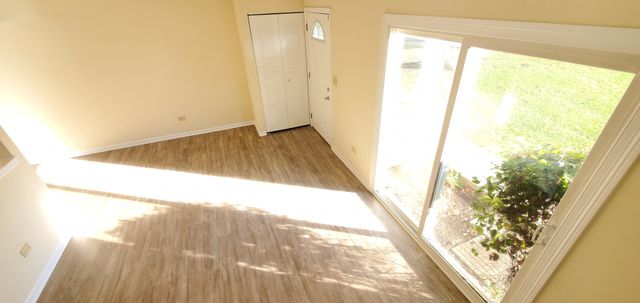 1307 FALL Court, Wheeling, IL 60090