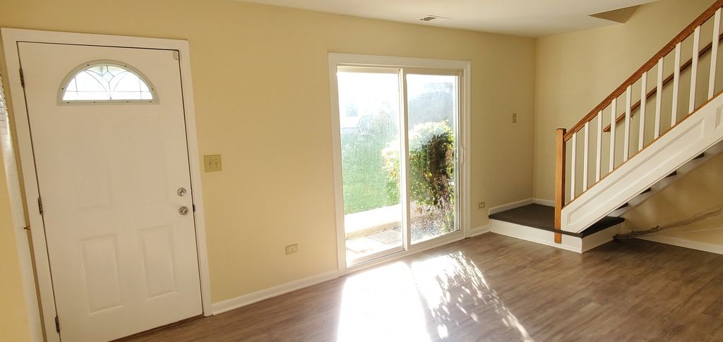 1307 FALL Court, Wheeling, IL 60090 — photo 3