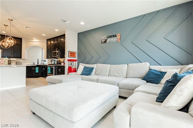7056 Adler Falls Street, Las Vegas, NV 89118