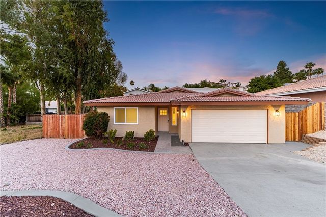 30550 Cinnamon Teal, Canyon Lake, CA 92587
