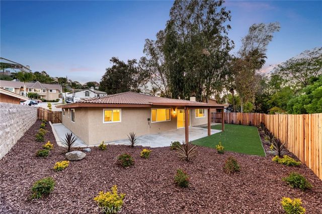 30550 Cinnamon Teal, Canyon Lake, CA 92587