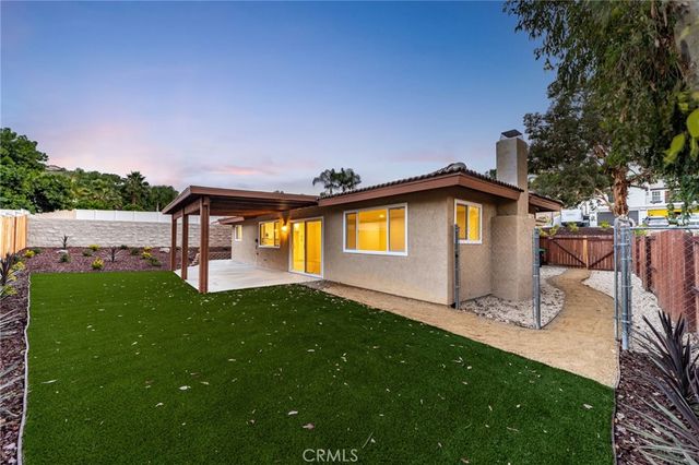 30550 Cinnamon Teal, Canyon Lake, CA 92587