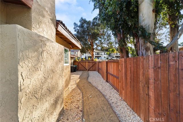 30550 Cinnamon Teal, Canyon Lake, CA 92587