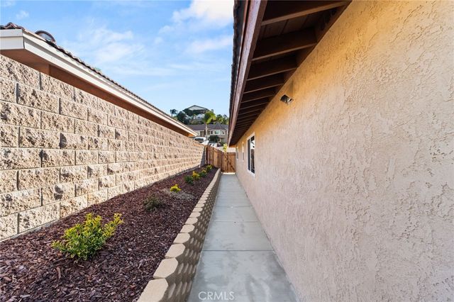 30550 Cinnamon Teal, Canyon Lake, CA 92587