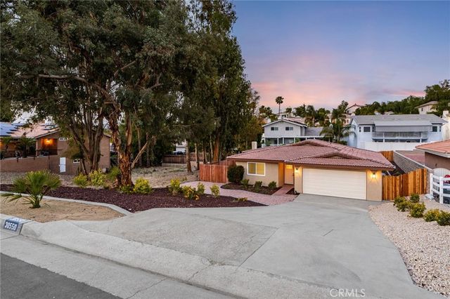 30550 Cinnamon Teal, Canyon Lake, CA 92587