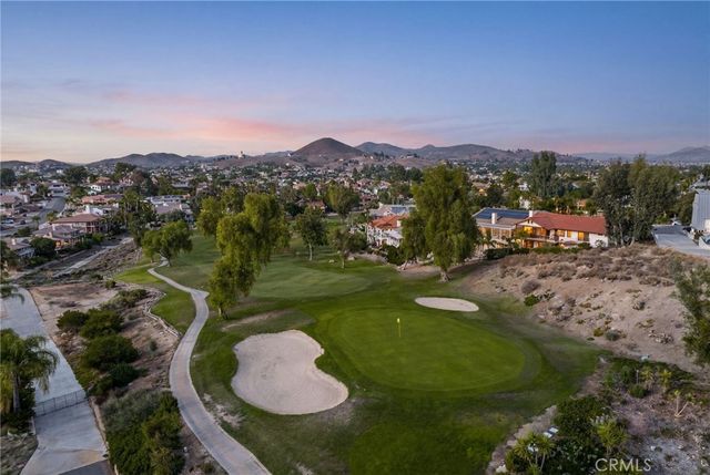 30550 Cinnamon Teal, Canyon Lake, CA 92587