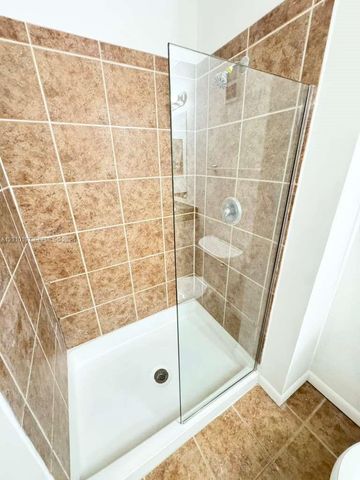 4767 Via Palm Lks 204, West Palm Beach, FL 33417