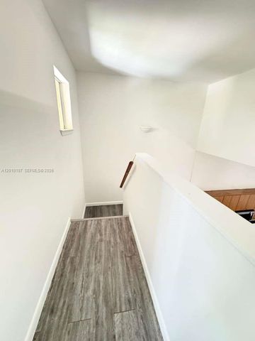4767 Via Palm Lks 204, West Palm Beach, FL 33417