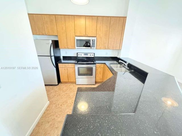 4767 Via Palm Lks 204, West Palm Beach, FL 33417
