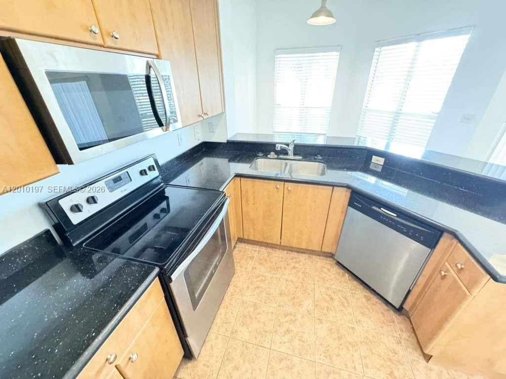 4767 Via Palm Lks 204, West Palm Beach, FL 33417
