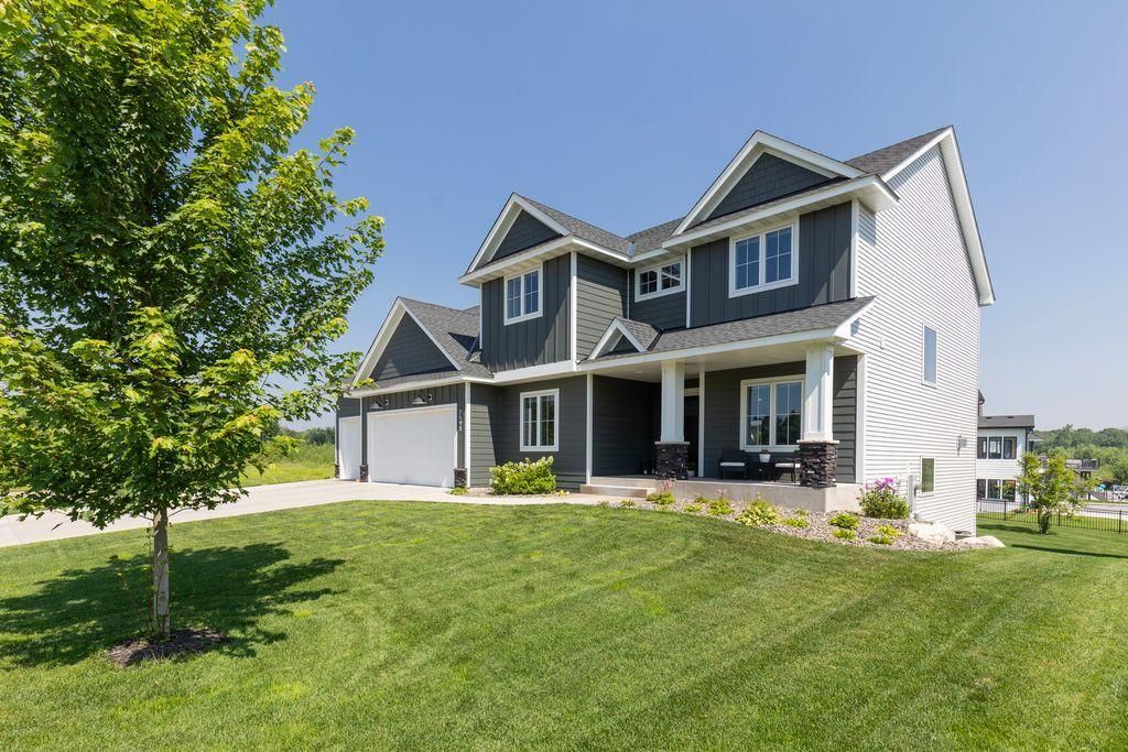 1130 Griffin Avenue, Mahtomedi, MN 55115 — photo 2