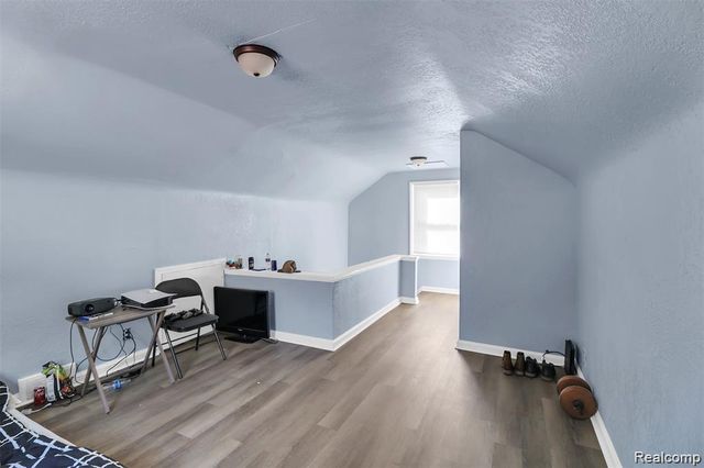 8342 Roselawn Street, Detroit, MI 48204