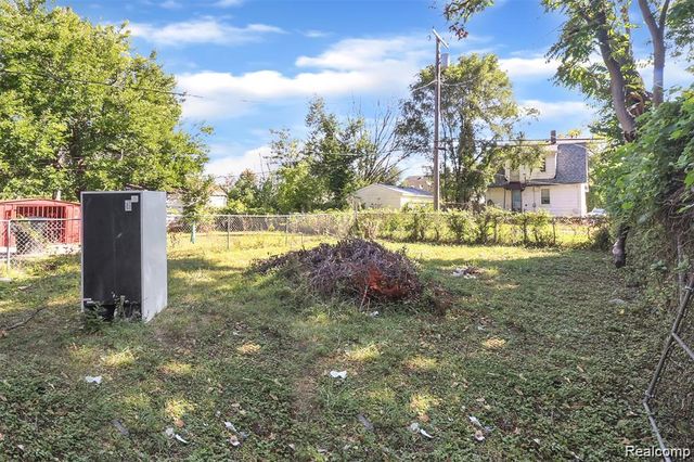 8342 Roselawn Street, Detroit, MI 48204