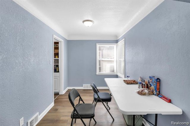 8342 Roselawn Street, Detroit, MI 48204