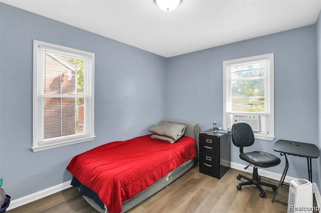 8342 Roselawn Street, Detroit, MI 48204