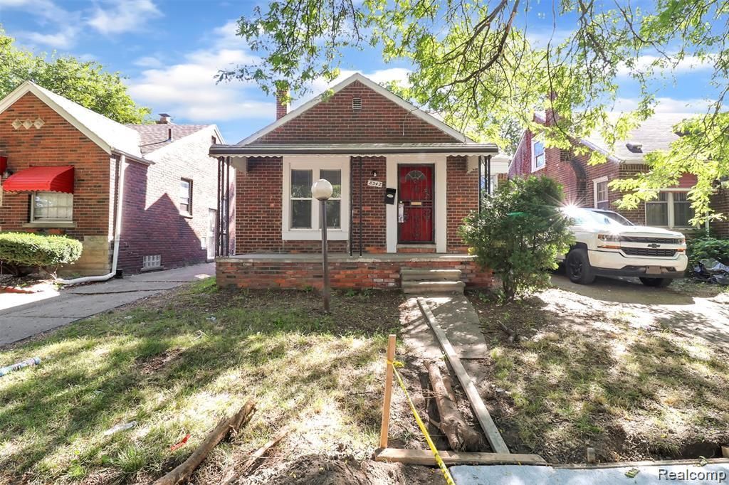 8342 Roselawn Street, Detroit, MI 48204