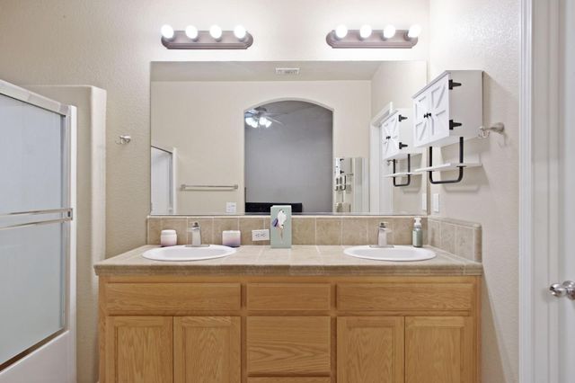 2604 Brickburg Street, Denair, CA 95316