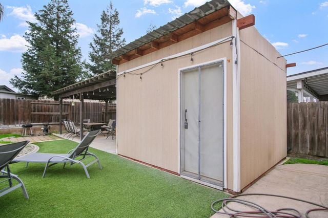 2604 Brickburg Street, Denair, CA 95316