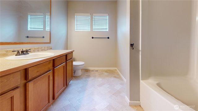 8220 228th Street Ct E, Graham, WA 98338