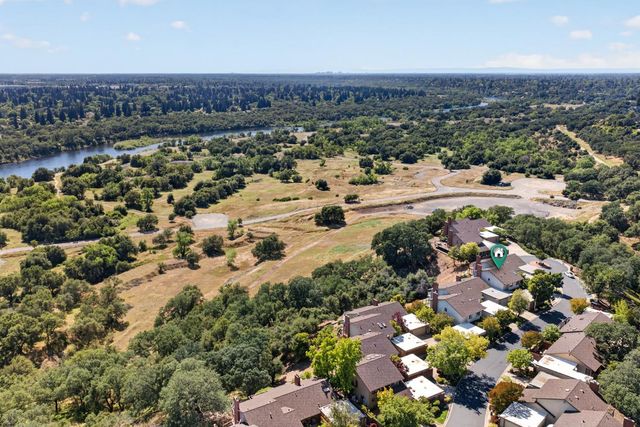 8728 Bluff Ln, Fair Oaks, CA 95628