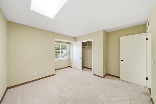 8728 Bluff Ln, Fair Oaks, CA 95628