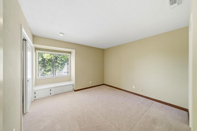 8728 Bluff Ln, Fair Oaks, CA 95628