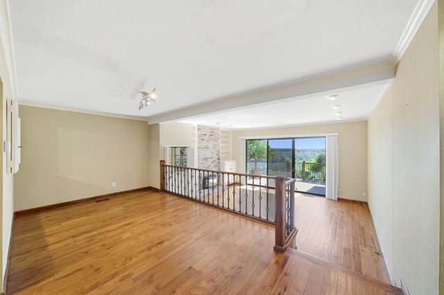 8728 Bluff Ln, Fair Oaks, CA 95628