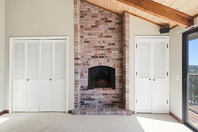 8728 Bluff Ln, Fair Oaks, CA 95628