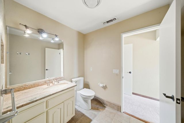 8728 Bluff Ln, Fair Oaks, CA 95628