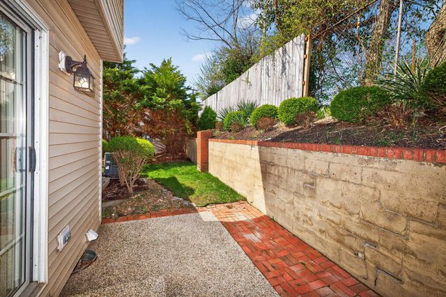 1517 Casper Court, Lexington, KY 40511