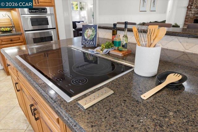 114 Combs Ln, Vallejo, CA 94590